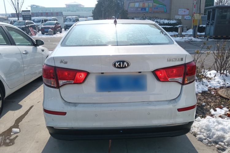 Used Kia K2 2015 Sedan 1.4L MT GLS
