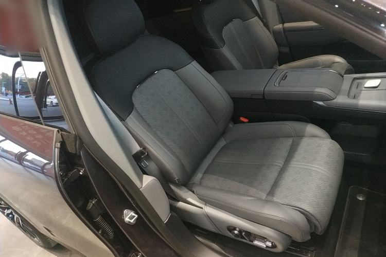 Used Zeekr 7X 2025 75 kWh Rear-Wheel Drive Intelligent Driving Version