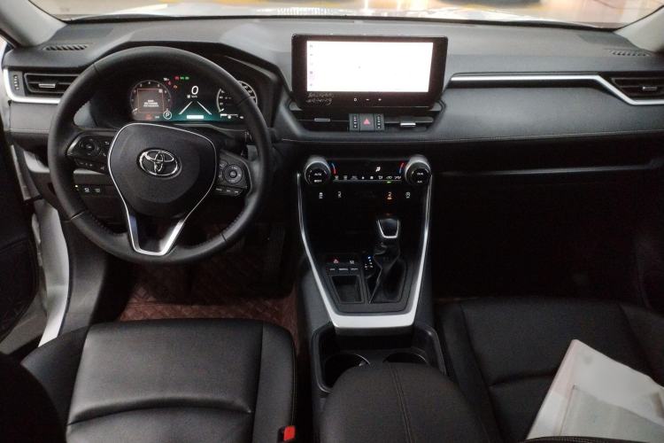 Used Toyota RAV4 2023 2.0L CVT Two-Wheel Drive Fashion Plus Edition
