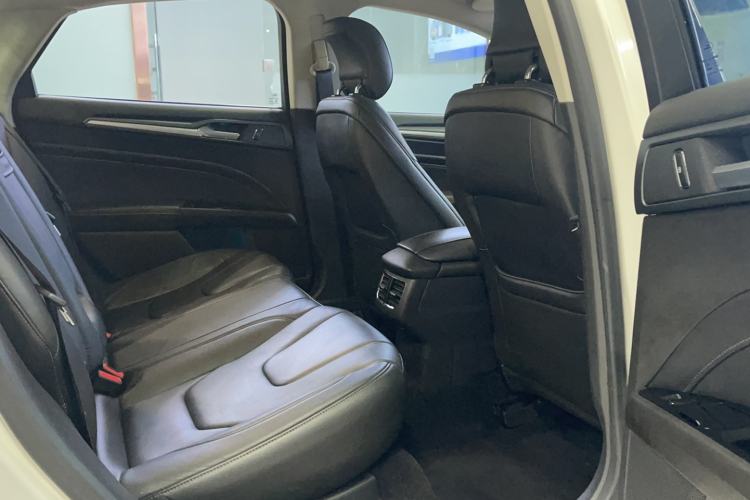 Used Ford Mondeo 2013 2.0L GTDi240 Luxury Sport Model
