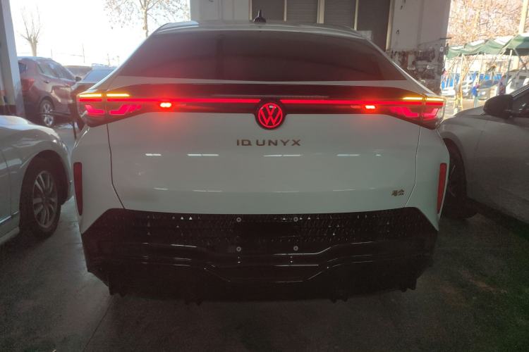 Used Volkswagen ID.UNYX 2024 Pro Long-Range Version
