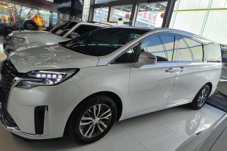 Used Buick GL8 2023 ES Lu Zun Deluxe Model
