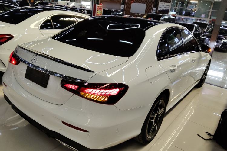 Used Mercedes-Benz E-Class 2022 E 260 Stylish Sports Edition
