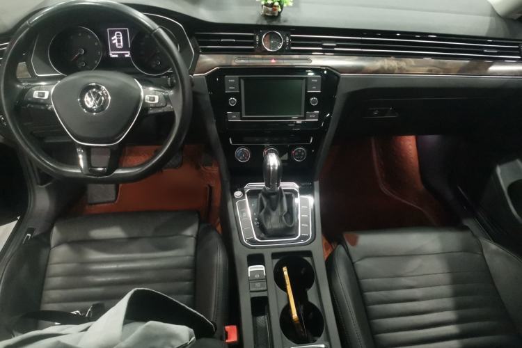 Used Volkswagen Magotan 2019 330TSI DSG Leading Model China VI Standard