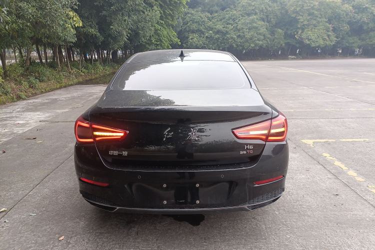 Used Hongqi H5 2022 Classic Model Facelift 1.8T Automatic Smart Connect Flagship Edition
