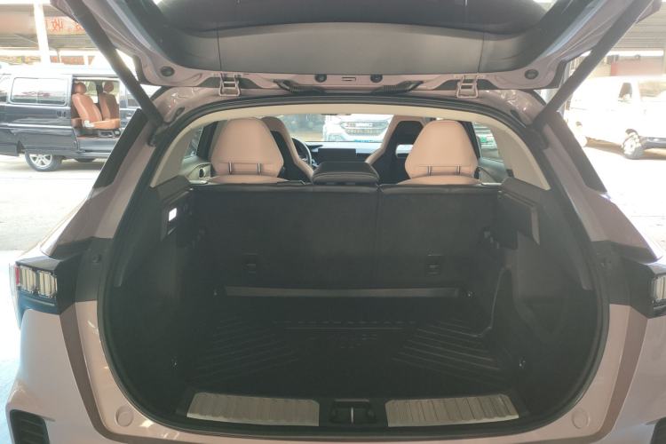 Used Lynk & Co 06 2021 1.5T Shero Pink Special Edition