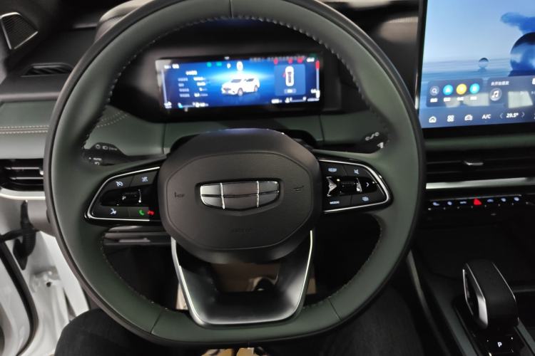 Used Geely Auto Haoyue L 2024 2.0T DCT Prestige Version
