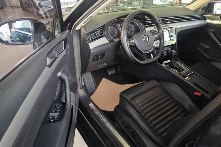 Used Volkswagen Magotan 2018 330TSI DSG Advanced Model