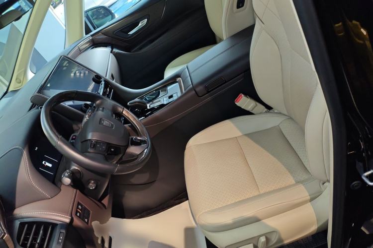 Used Toyota Vellfire 2024 Crown Dual-Engine 2.5L Supreme Executive Edition