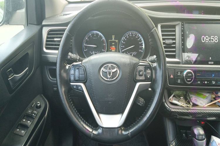 Used Toyota Highlander 2015 2.0T Four-Wheel Drive Luxury Edition 7-Seater
