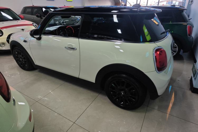 Used  MINI 2018 1.5T COOPER Classic Edition
