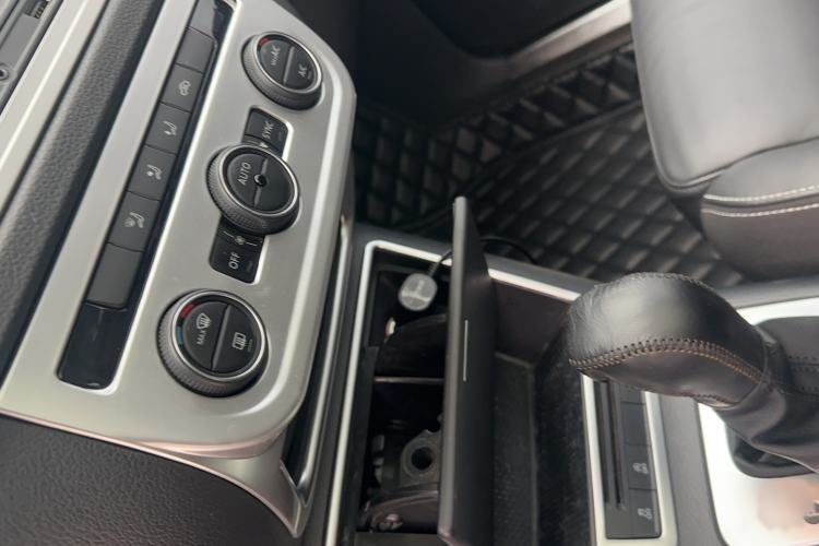 Used Volkswagen Tiguan 2016 280TSI Automatic Two-Wheel Drive Silk Road Comfort Edition