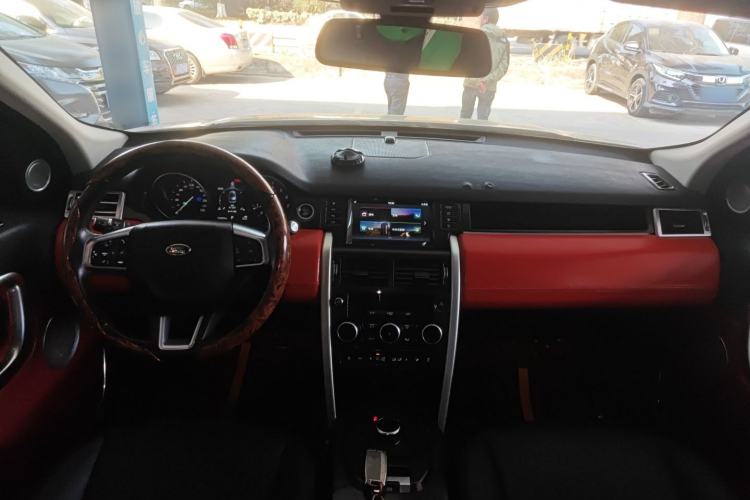 Used Land Rover Discovery Sport 2019 240 PS SE Version China VI Standard