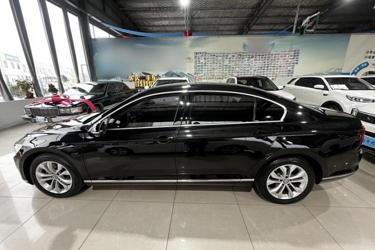 Used Volkswagen Magotan 2018 Facelift 330TSI DSG Luxury Model
