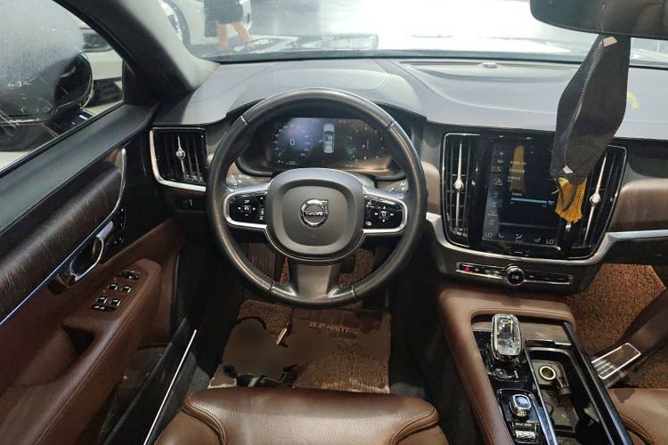 Used Volvo S90 2021 B5 Zhiyuan Luxury Edition
