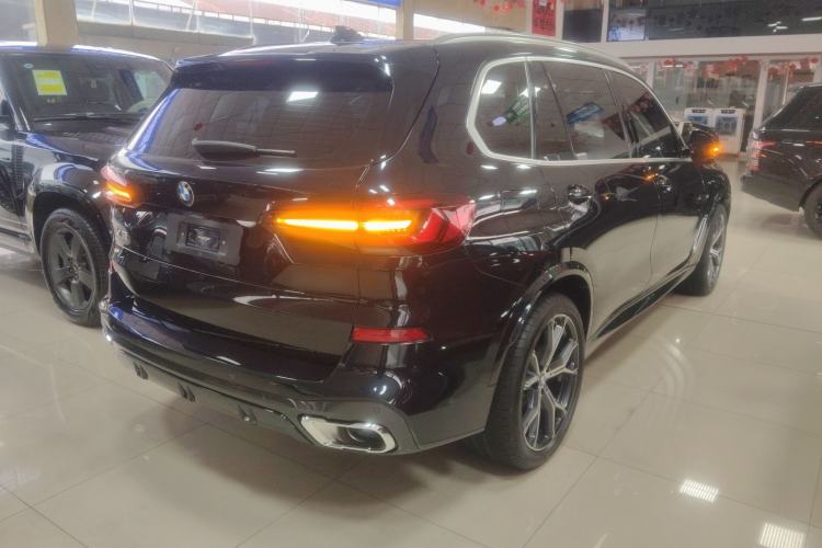 Used BMW X5 2022 Restyled xDrive 40Li M Sport Package
