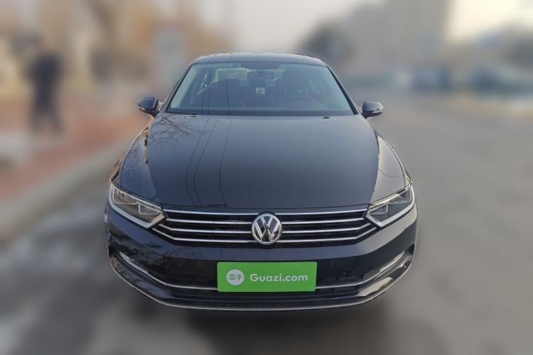 Used Volkswagen Magotan 2018 330TSI DSG Advanced Model
