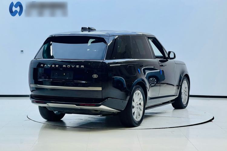 Used Land Rover Range Rover 2023 3.0 L6 360 PS Grand Edition
