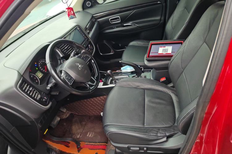 Used Mitsubishi Outlander 2018 2.0L Two-Wheel Drive Glory Edition 5 Seats
