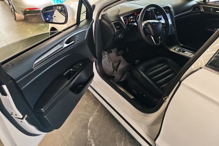 Used Ford Mondeo 2017 EcoBoost 180 Stylish Model
