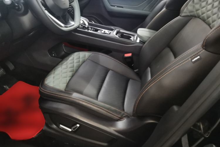 Used Geely Auto Haoyue L 2023 2.0T DCT Prestige Edition
