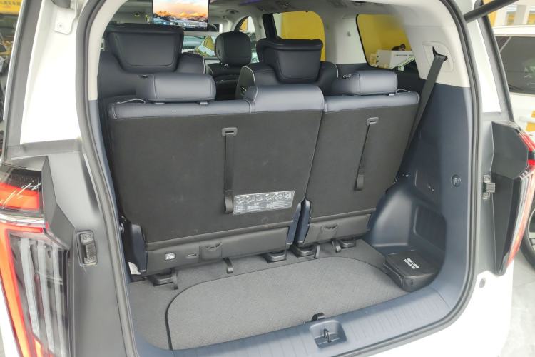 Used GAC Trumpchi Xiangwang M8 2025 Kunkun Series Ultra First-Class Cabin