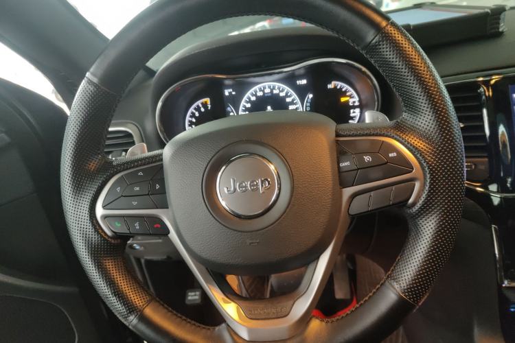 Used  Grand Cherokee (Import) 2019 3.0L Professional Navigation Edition
