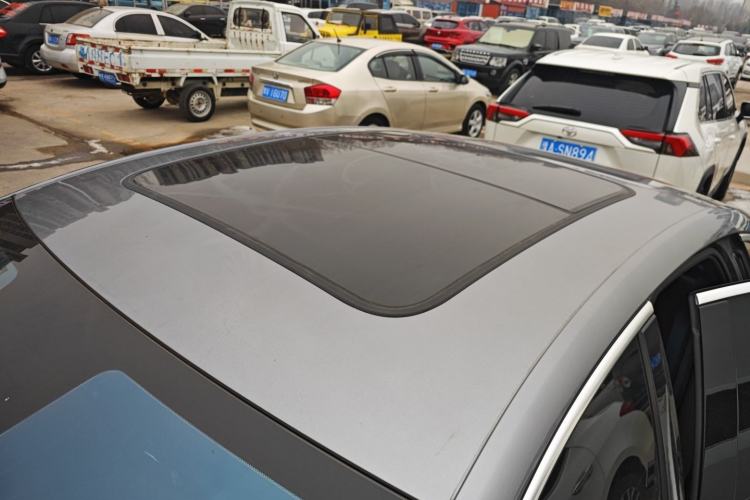 Used BYD Han 2022 EV Genesis Edition 715KM Front-Wheel-Drive Prestige Model
