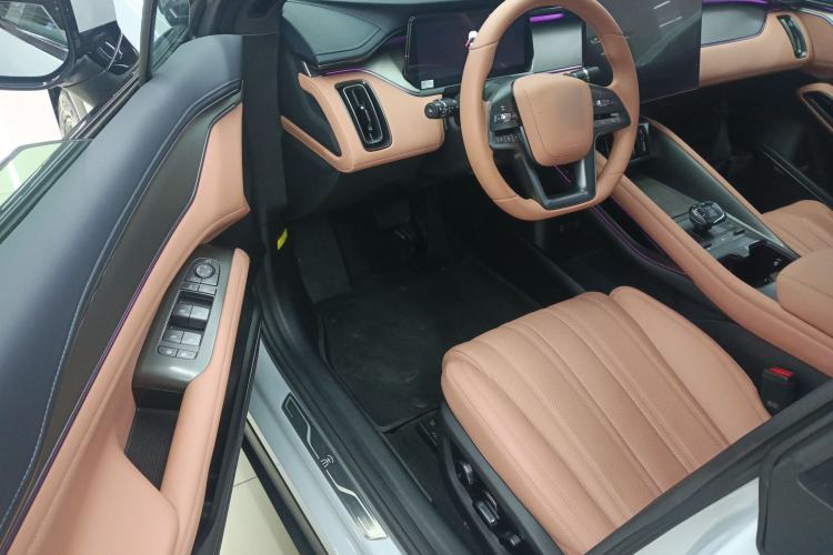 Used BYD Song L EV 2025 Intelligent Driving Version 662 km LiDAR Excellence Edition
