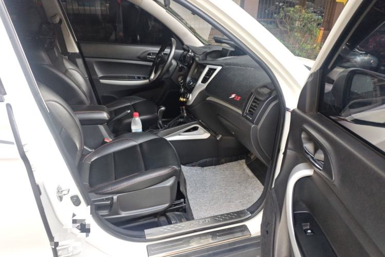 Used Changan CS35 2015 1.6L Manual Luxury Model China IV Standard
