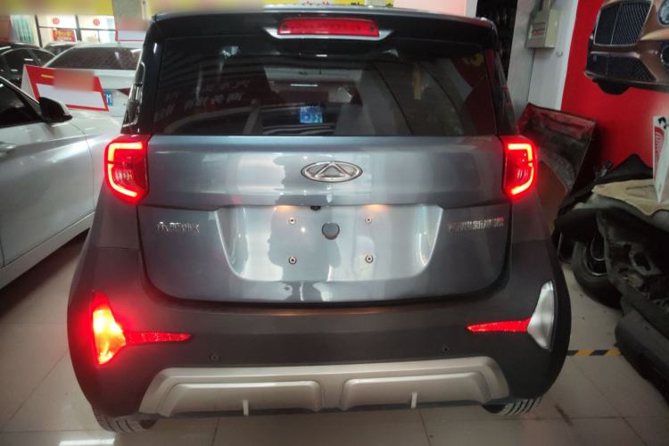 Used Chery Little Ant 2022 Sweet Pink Edition Half-Sugar Version Lithium Iron Phosphate 29.2 kWh 30 kW 301 km