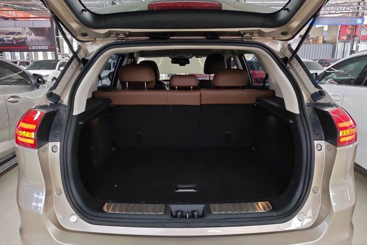 Used Geely Auto Emgrand X7 Sport 2016 1.8TD Automatic ZhiZun Version
