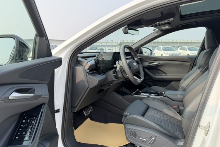 Used Audi Q6L e-tron 