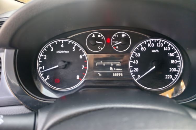 Used Nissan Tiida 2014 1.6L Manual Smart Model
