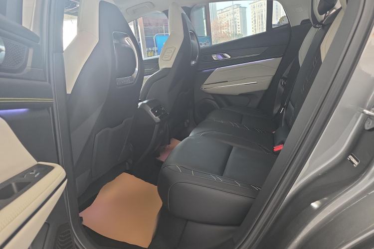 Used Lynk & Co 05 2022 2.0T Two-Wheel Drive Shine Halo