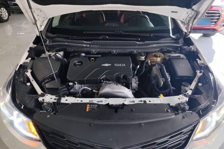 Used Chevrolet Cruze 2018 320 Automatic Pioneer Sunroof Edition
