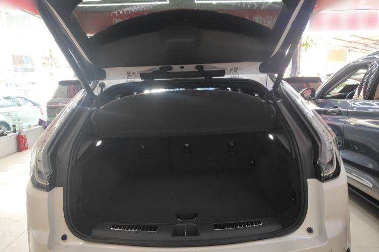 Used Cadillac XT4 2018 28T 4x4 Platinum Sport Edition
