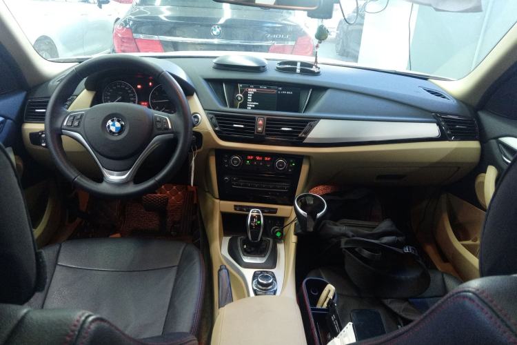 Used BMW X1 2014 sDrive18i Leading Model
