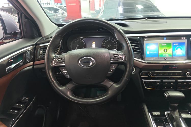 Used GAC Trumpchi GS8 2017 320T Two-Wheel Drive Luxury Smart Connectivity Version (7 Seats)