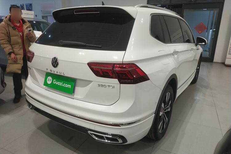 Used Volkswagen Tiguan L 2023 Restyled 330TSI Automatic Two-Wheel Drive R-Line Enhanced Comfort Version