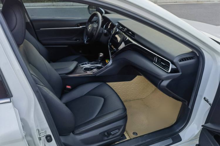 Used Toyota Camry 2019 2.5G Luxury Edition China VI Standard
