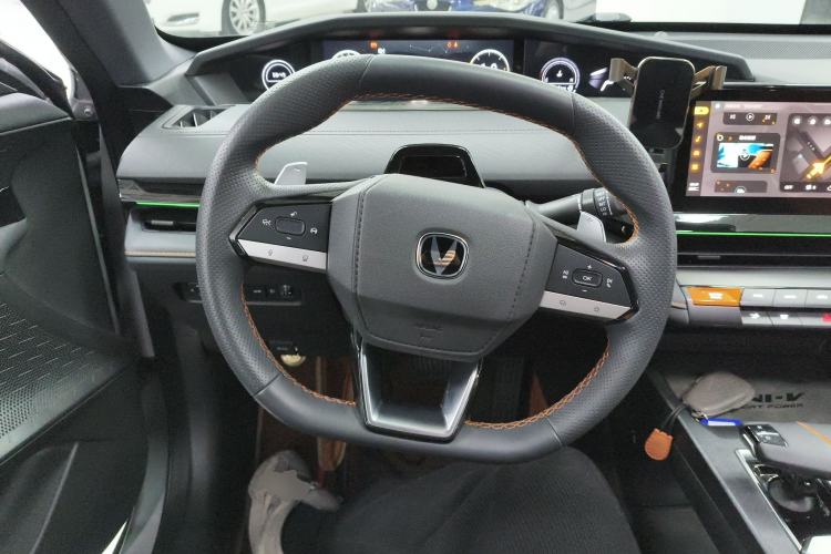 Used Changan UNI-V 2022 1.5T Prestige Version
