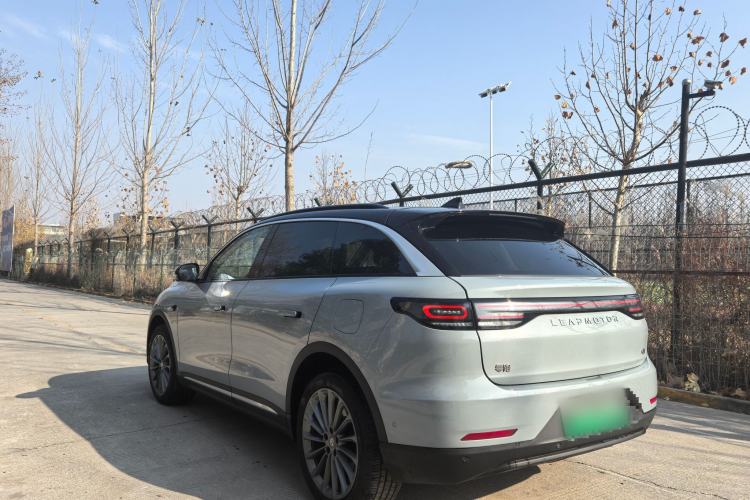 Used Leapmotor C11 2024 Range-Extended 300 Luxury Edition
