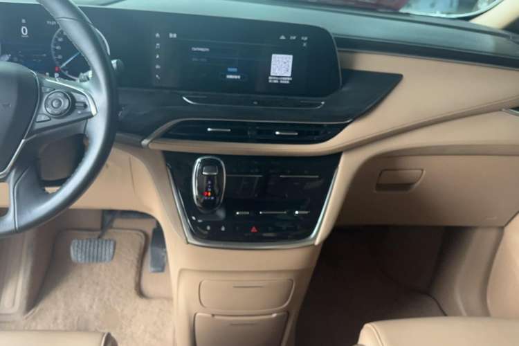 Used Buick GL8 2021 ES Land Cruiser 653T Luxury Edition
