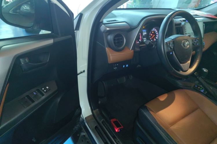 Used Toyota RAV4 2016 2.5L Automatic 4x4 Elite Edition