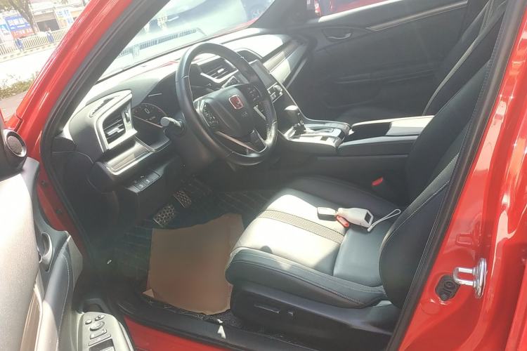 Used Honda Civic 2021 HATCHBACK 220TURBO CVT Dynamic Control
