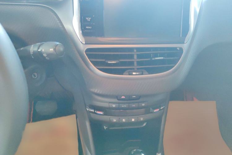 Used Peugeot 2008 2014 1.6L Automatic Fashion Edition
