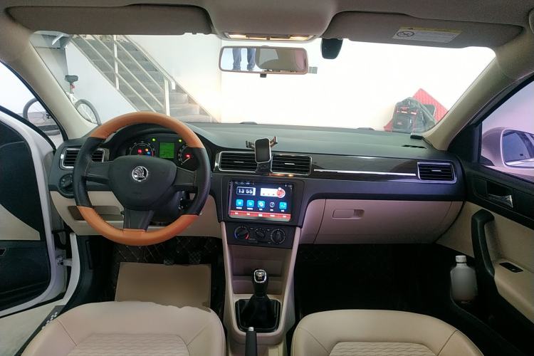 Used Skoda Rapid 2016 1.6L Manual Trend Edition
