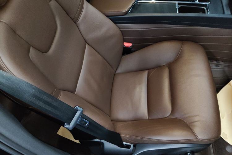 Used Volvo XC60 2024 B5 4x4 Smart Luxury Edition