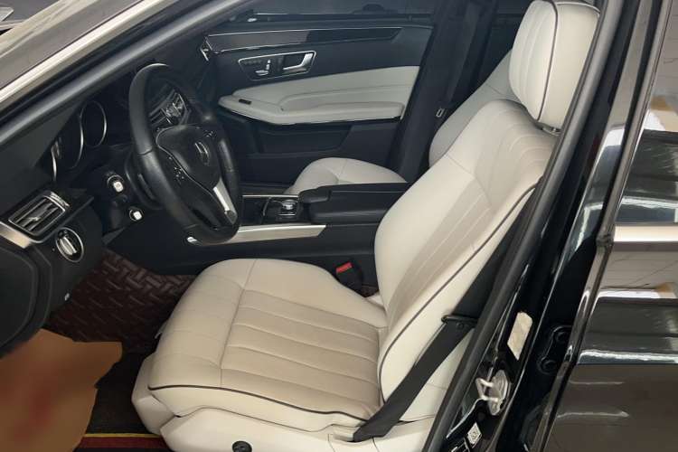 Used Mercedes-Benz E-Class 2015 E 260 L Sport & Fashion Model